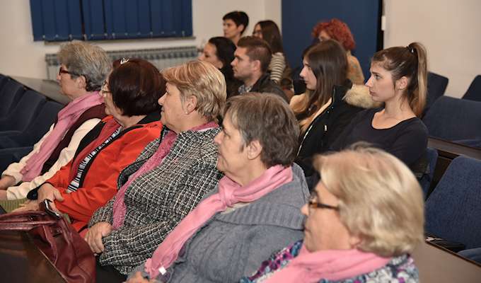 Posjetitelji Predavanje o prevenciji raka dojke OB Našice