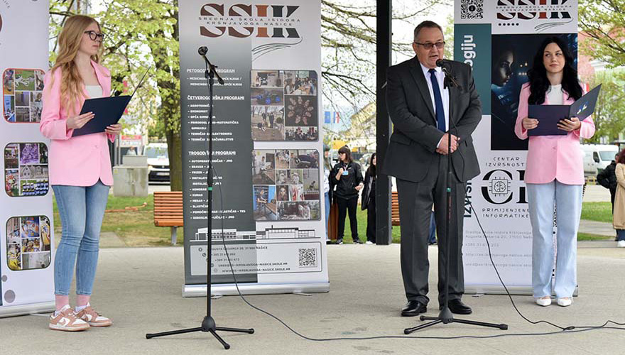 Dan strukovnih zanimanja i jubilarni 20. Sajam vježbeničkih tvrtki učenici Srednje škole Isidora Kršnjavoga Našice predstavili svoja znanja i vještine 02